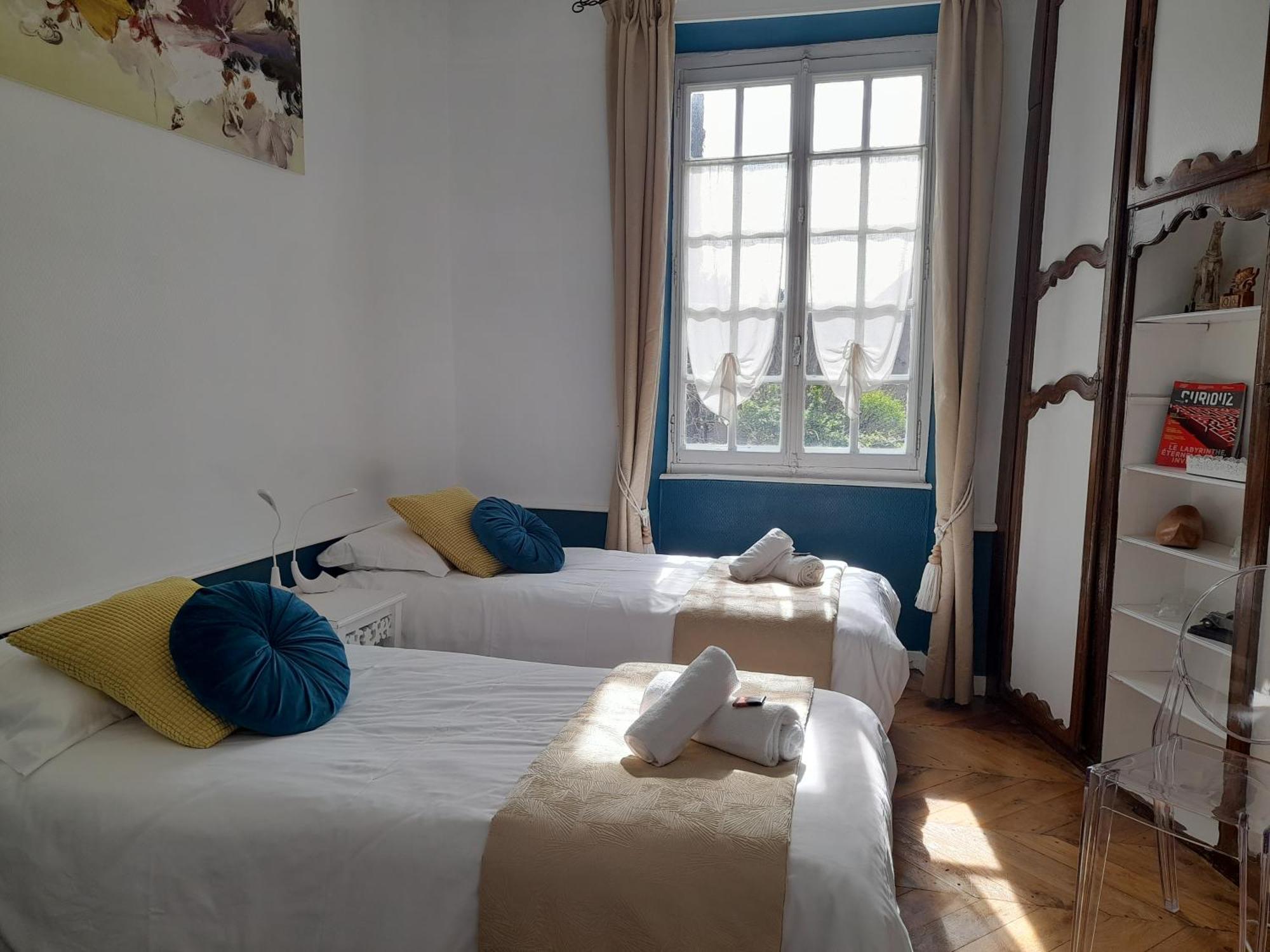 La Maison Du Prince De Conde Charroux-dʼAllier المظهر الخارجي الصورة