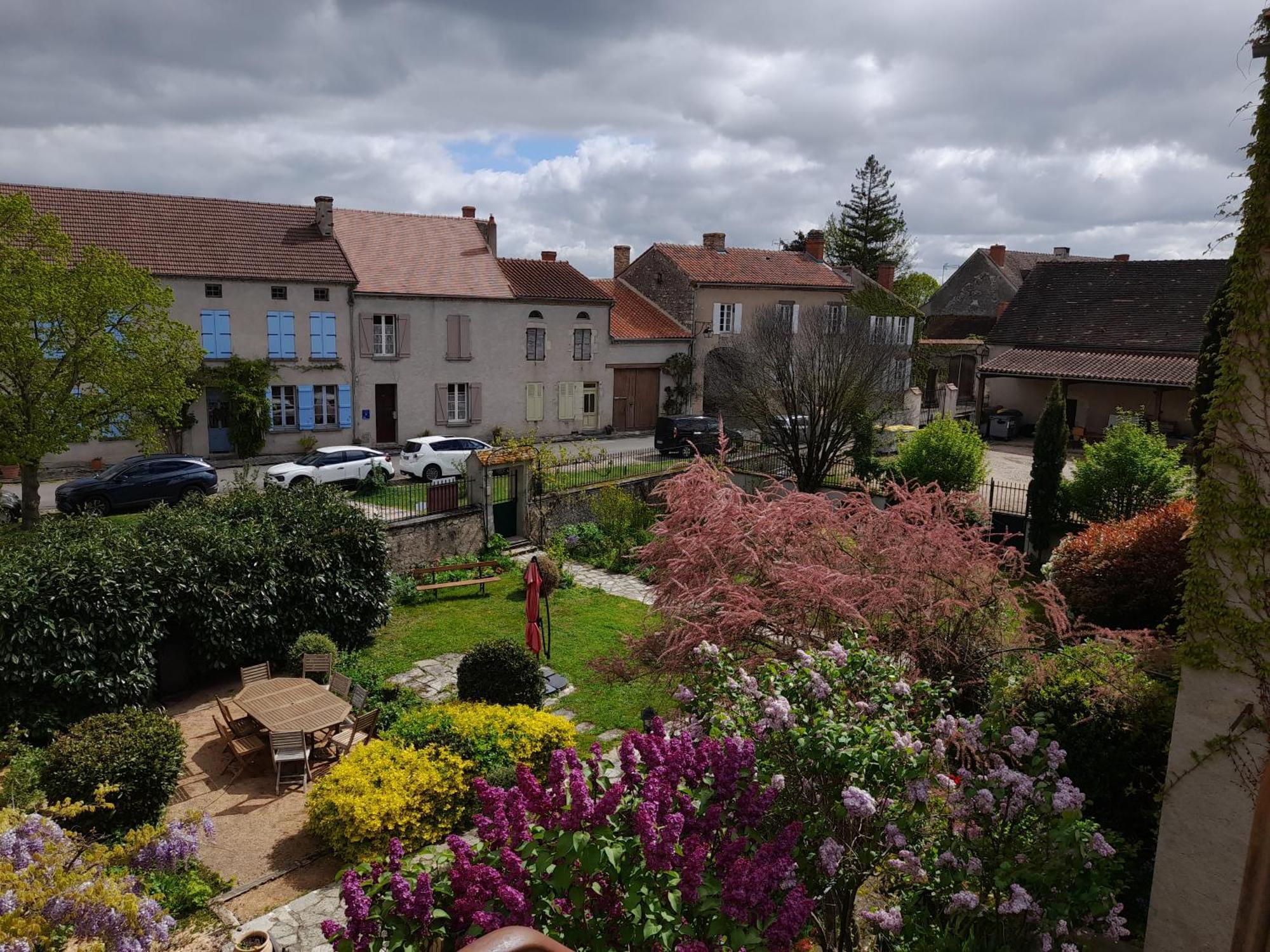 La Maison Du Prince De Conde Charroux-dʼAllier المظهر الخارجي الصورة